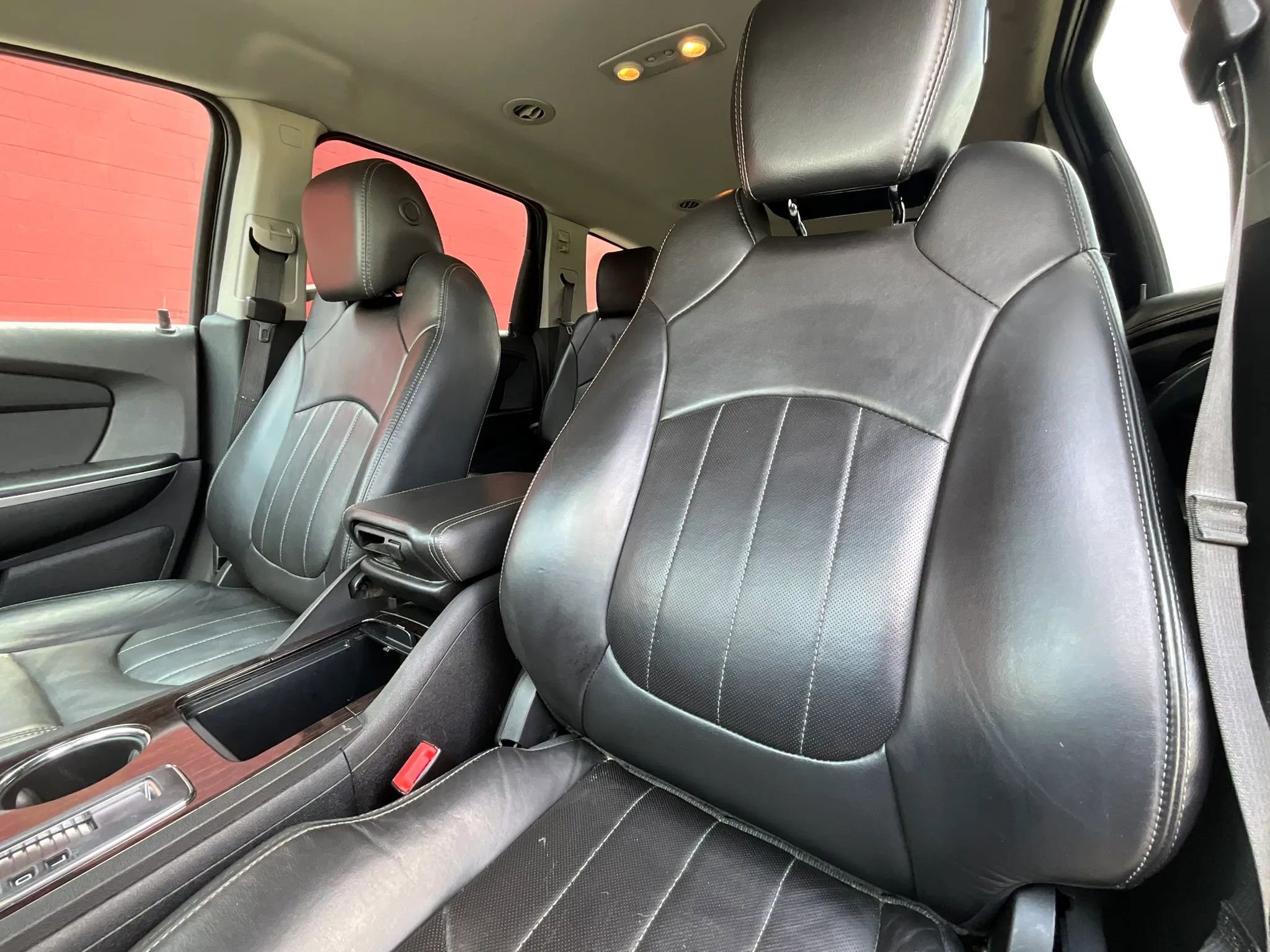 Used 2016 Chevrolet Traverse LTZ AWD/4WD image 10