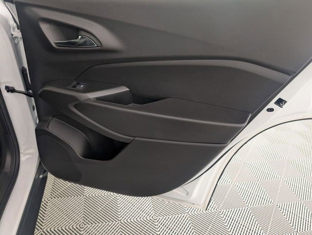 Certified 2026 Chevrolet Trax LT w/ Sunroof Package FWD image 30