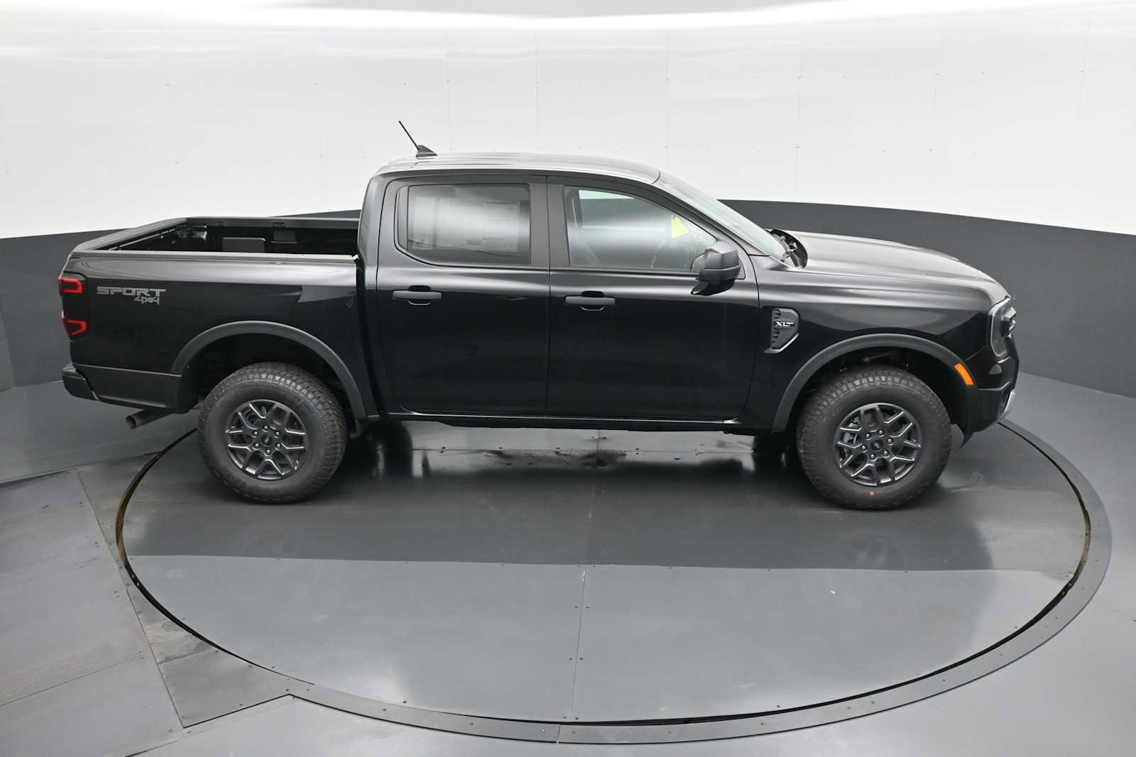 New 2025 Ford Ranger XLT image 13