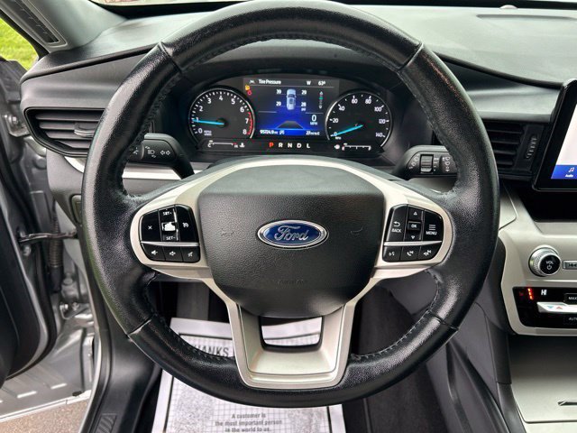 Used 2021 Ford Explorer XLT AWD/4WD image 16