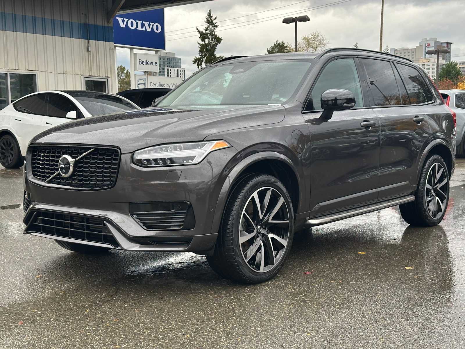 Certified 2023 Volvo XC90 T8 Plus image 8