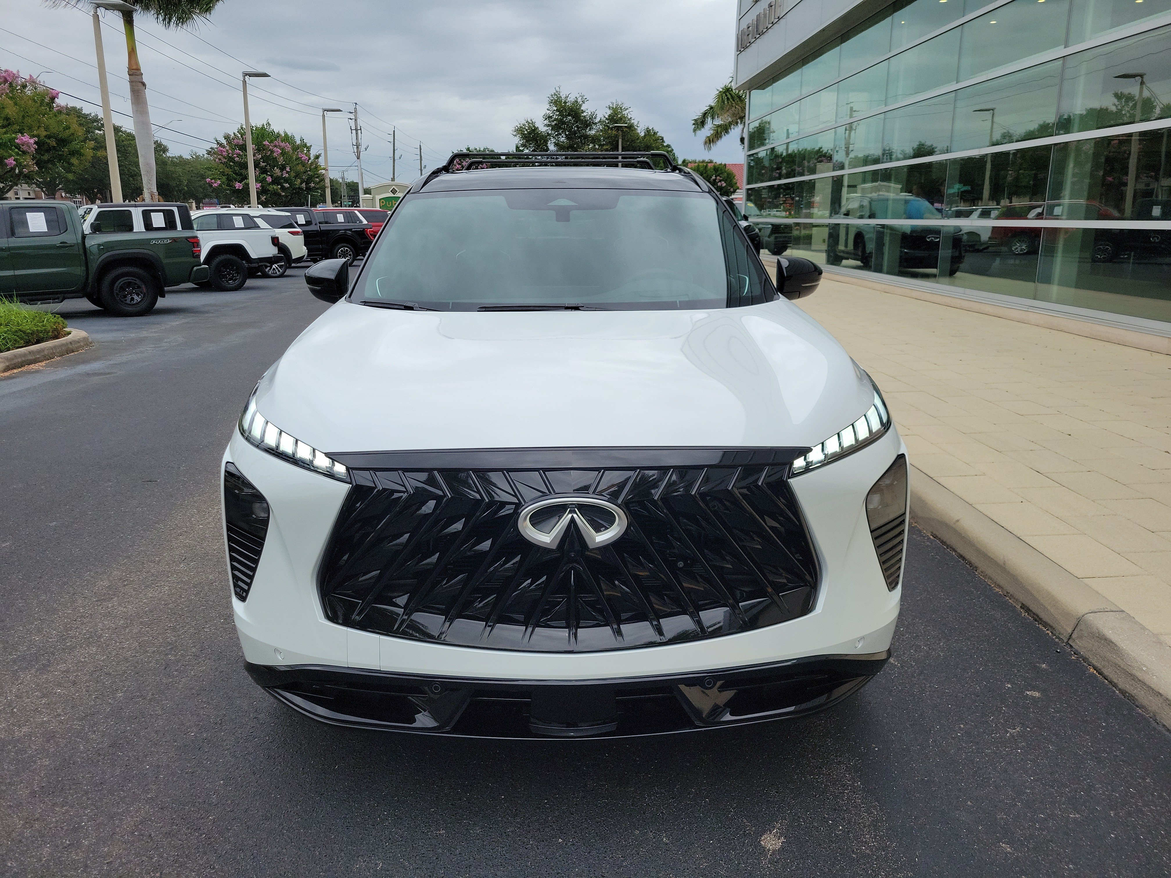 New 2027 INFINITI QX65 Autograph AWD/4WD image 2