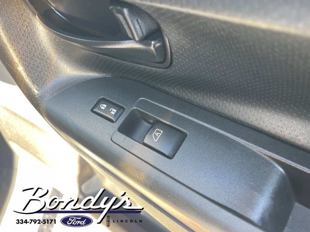 Used 2015 Nissan NV200 SV w/ Back Door Glass Package image 24