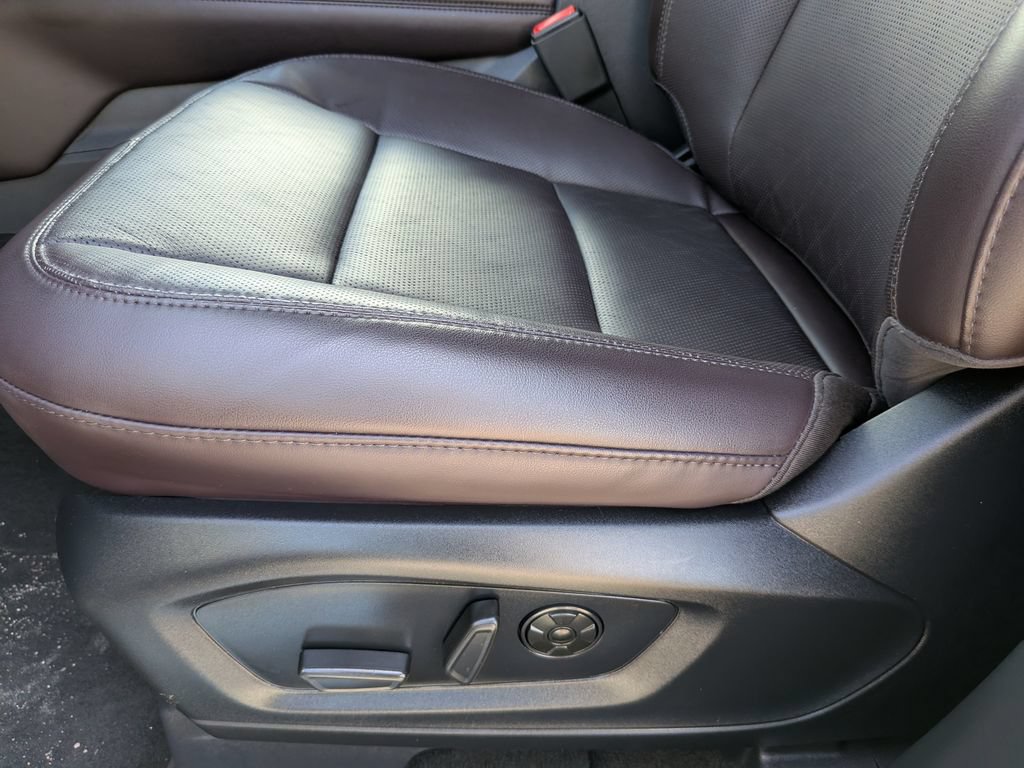 Used 2026 Ford Explorer Platinum RWD image 22