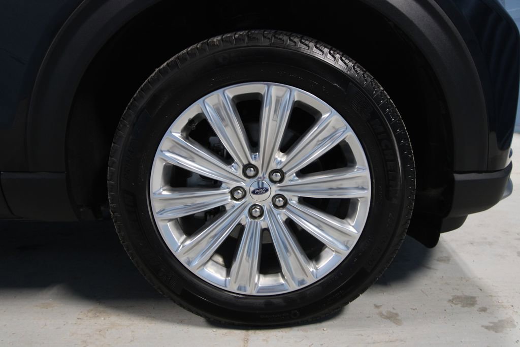 Used 2025 Ford Explorer Platinum w/ LUX Leather Package image 35