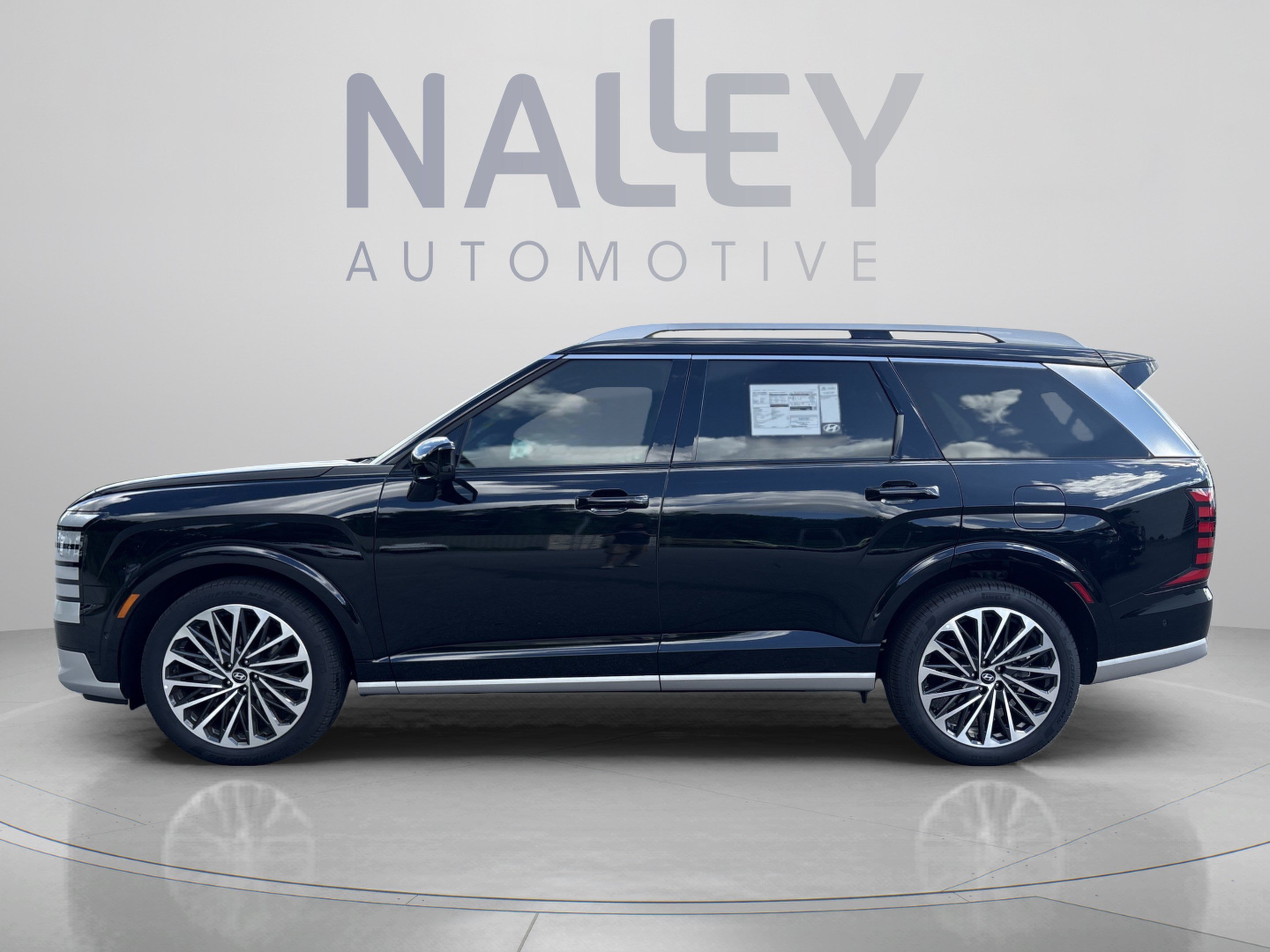 New 2026 Hyundai Palisade Calligraphy FWD image 2