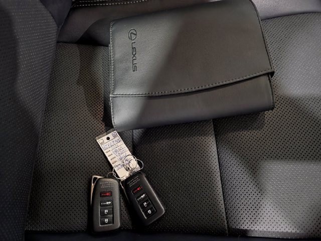 Used 2021 Lexus IS 300 AWD w/ Comfort Package image 9