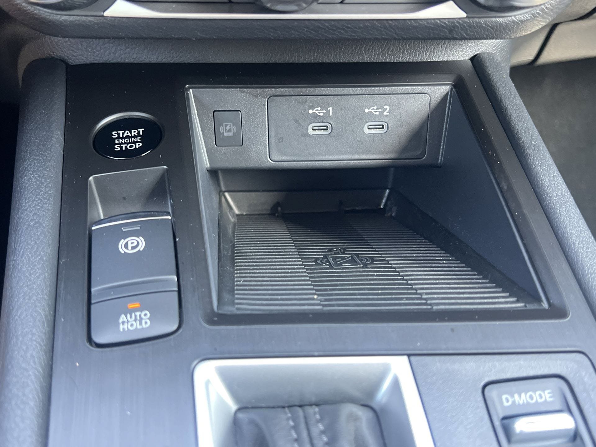 Used 2025 Nissan Kicks SV FWD image 7