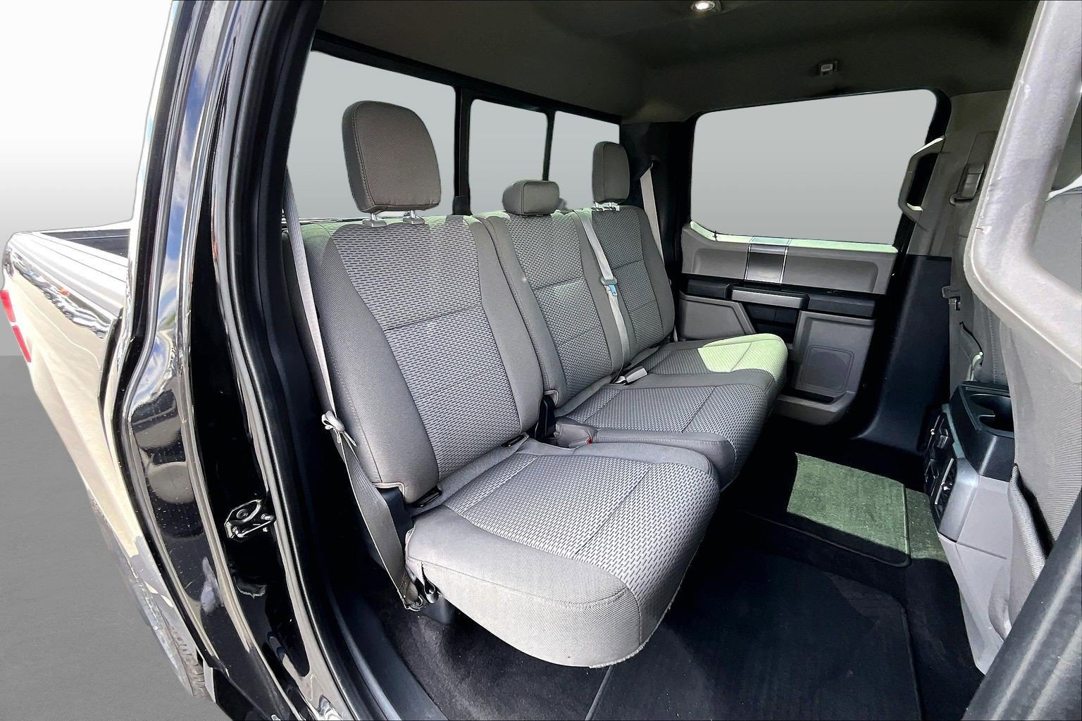 Used 2020 Ford F150 XLT w/ Equipment Group 302A Luxury AWD/4WD image 19