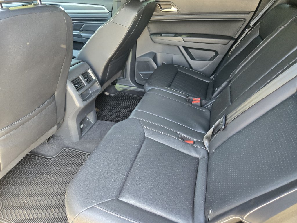 Used 2020 Volkswagen Atlas Cross Sport SEL AWD/4WD image 33
