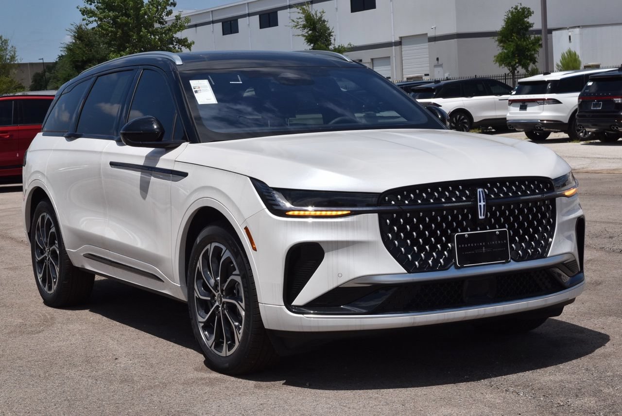 New 2026 Lincoln Nautilus Reserve AWD/4WD image 3