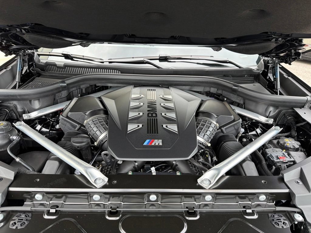 New 2027 BMW X6 M60i AWD/4WD image 13