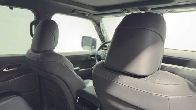 Used 2024 Lexus GX 550 w/ Cold Area Package AWD/4WD image 17