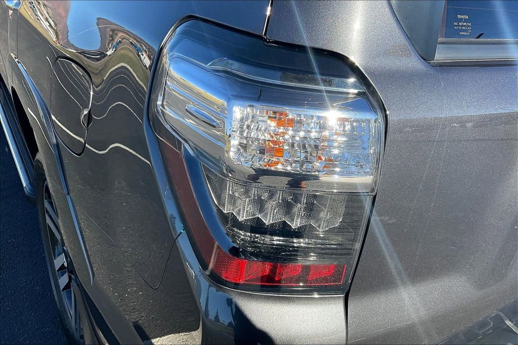 Used 2023 Toyota 4Runner Limited image 23