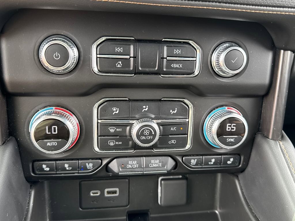 Used 2022 GMC Yukon AT4 image 27