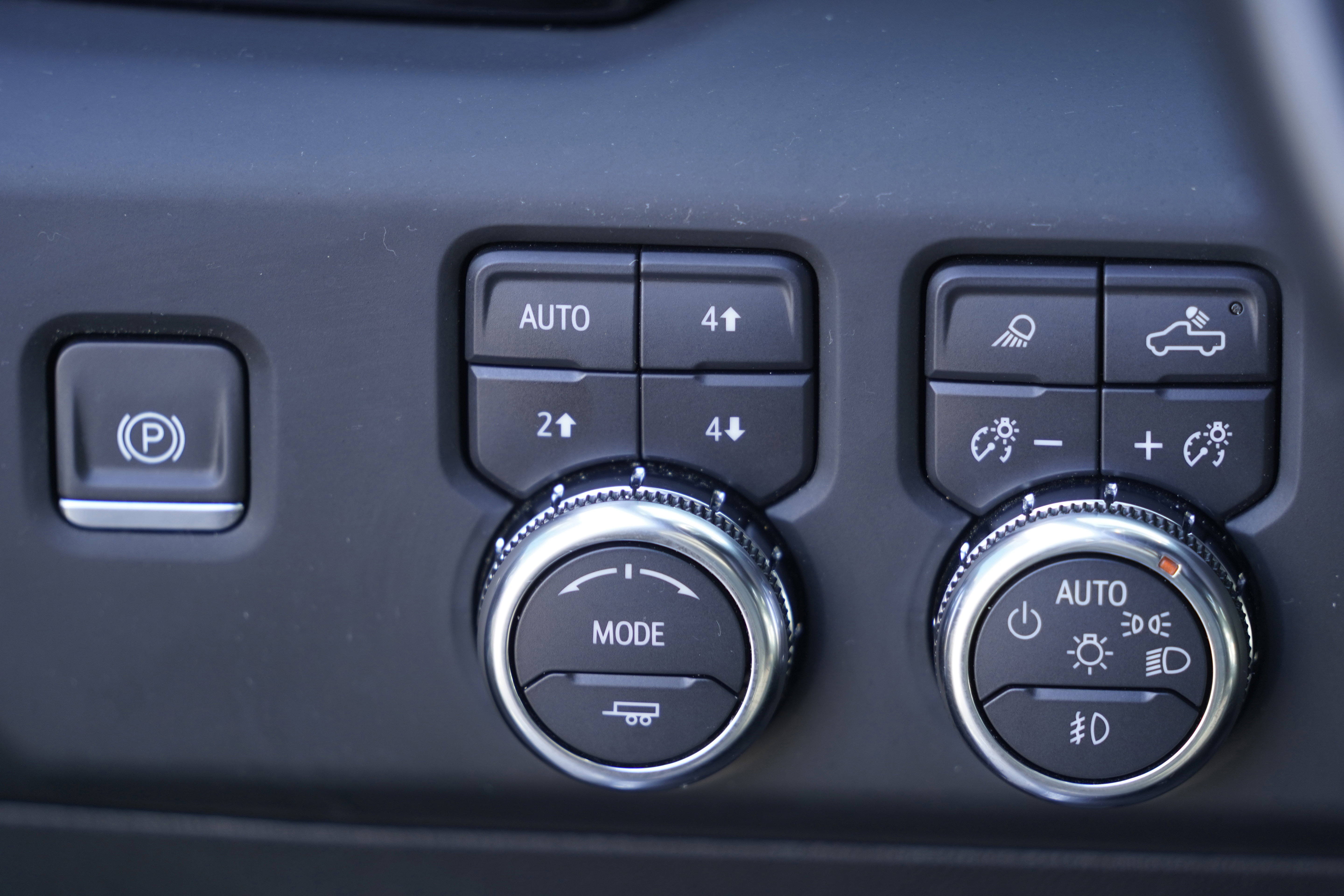Used 2024 GMC Sierra 2500 AT4X w/ AT4X AEV Edition AWD/4WD image 16