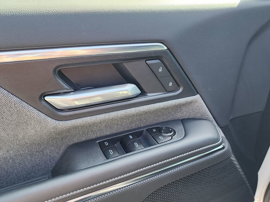 New 2026 GMC Sierra EV Elevation w/ LPO, Elevation Dark Package AWD/4WD image 16