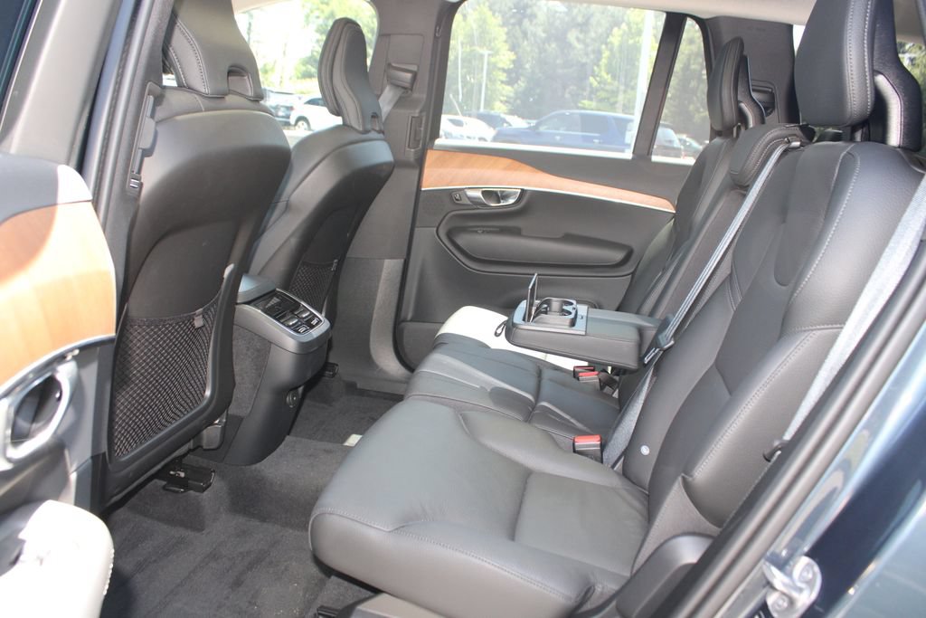 Used 2025 Volvo XC90 B6 Plus AWD/4WD image 14