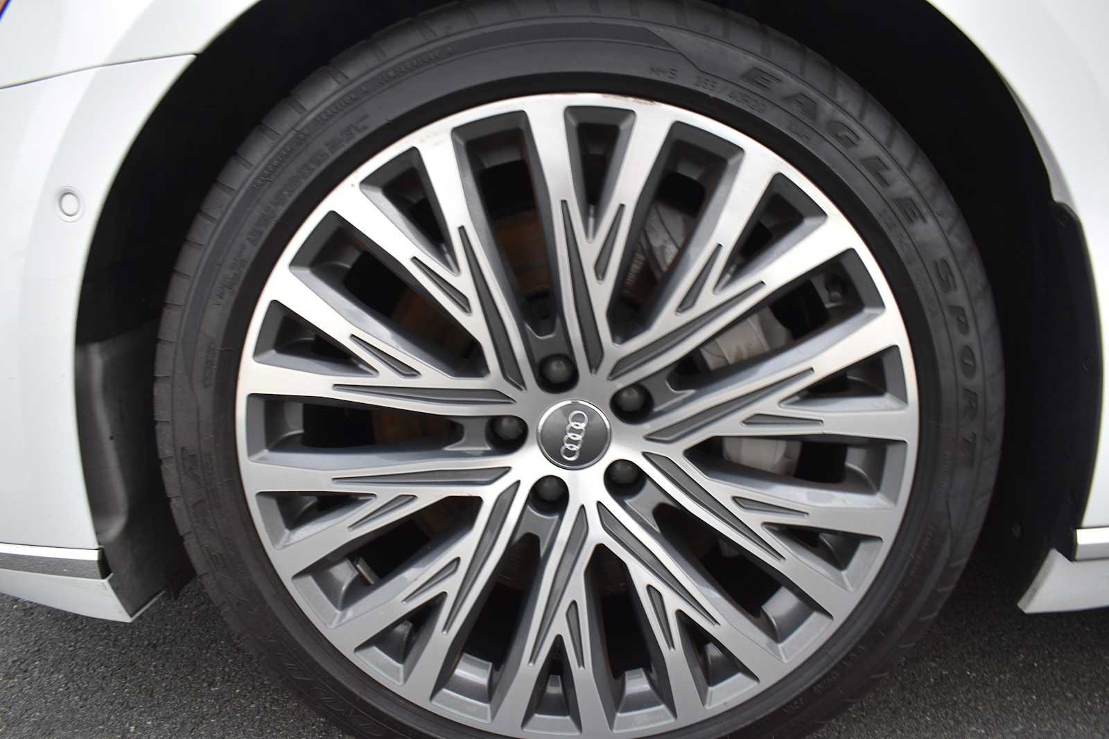 Used 2019 Audi A8 L 3.0T w/ Executive Package AWD/4WD image 10