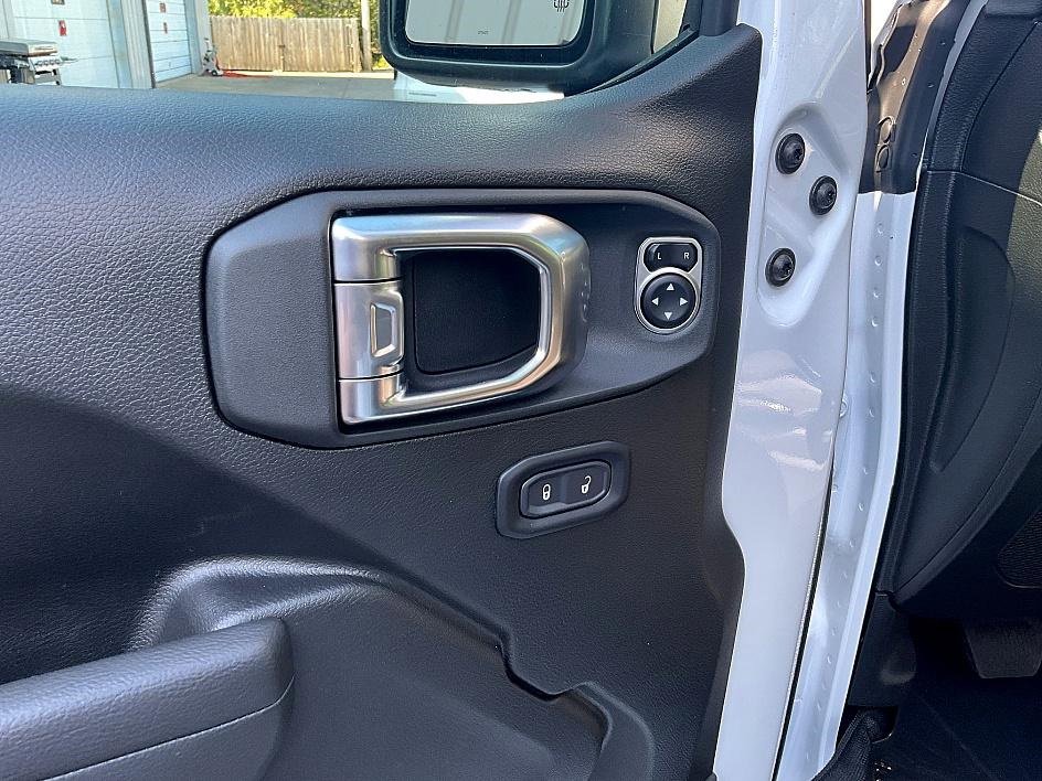 New 2025 Jeep Gladiator Sport image 12