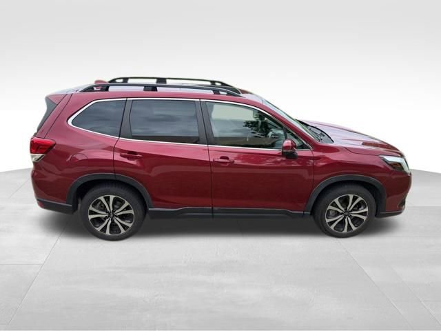 Used 2022 Subaru Forester Limited image 2