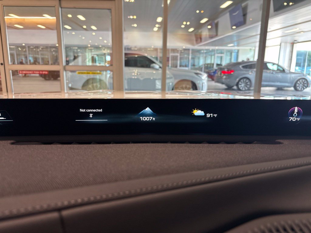 New 2027 BMW 740i RWD image 11