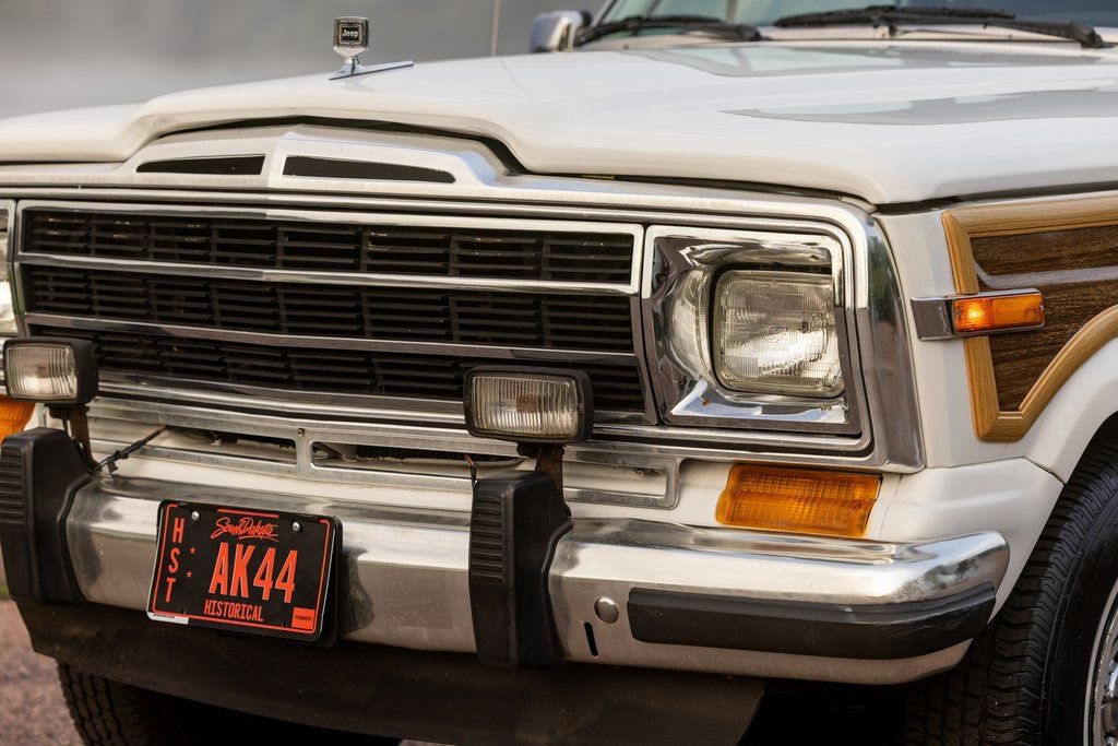 Used 1989 Jeep Grand Wagoneer AWD/4WD image 81