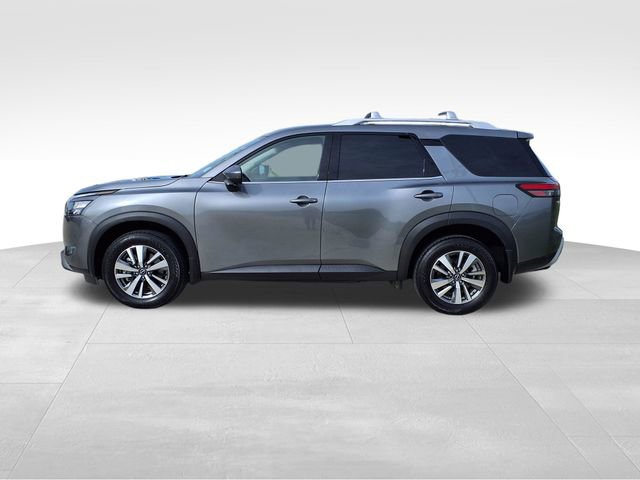 Used 2025 Nissan Pathfinder SL image 5