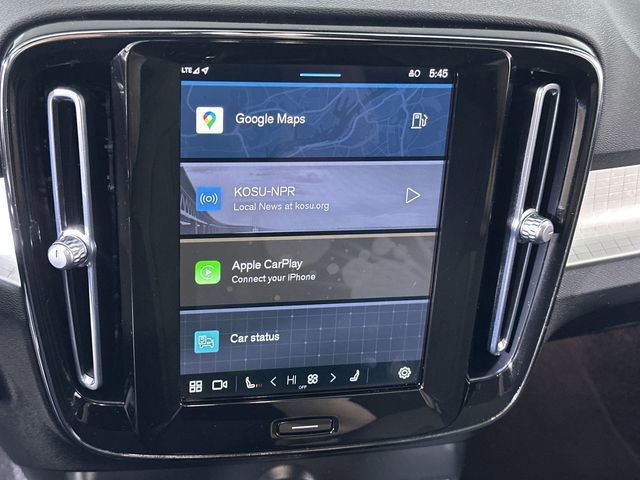 Used 2023 Volvo XC40 B5 Core image 35