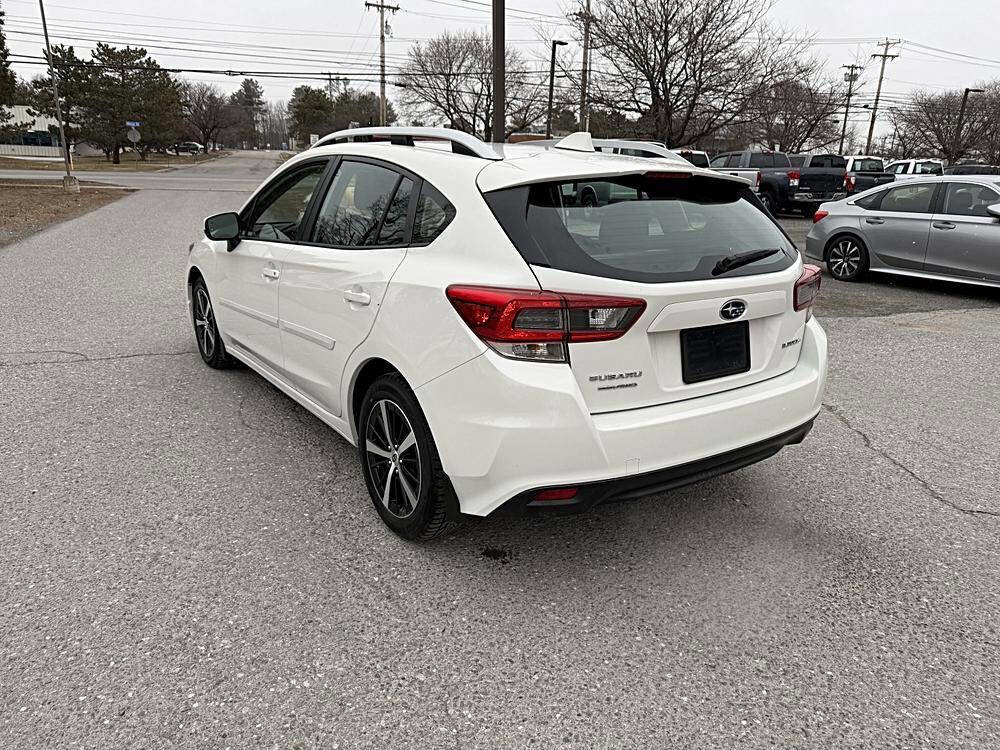 Used 2023 Subaru Impreza 2.0i Premium image 3