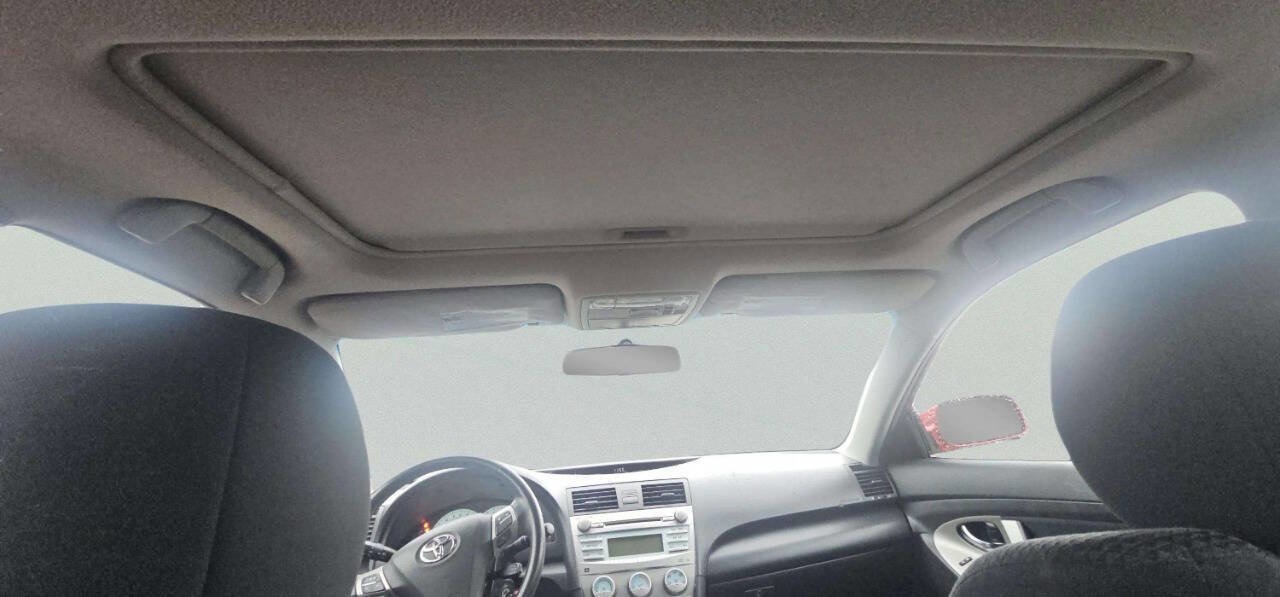 Used 2009 Toyota Camry SE FWD image 9