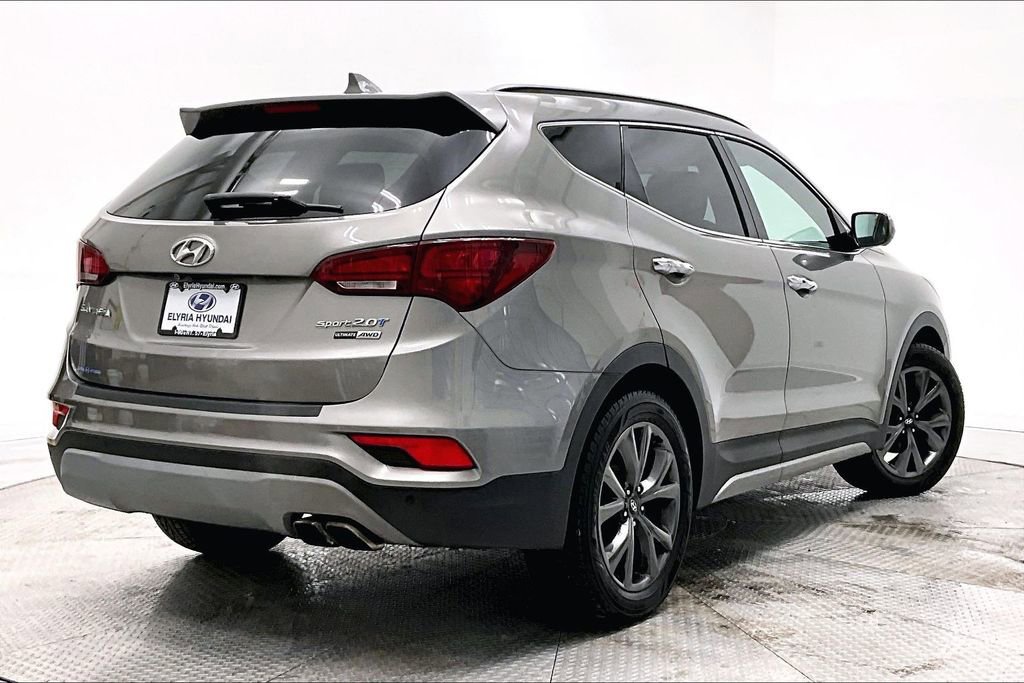 Used 2018 Hyundai Santa Fe Sport image 2