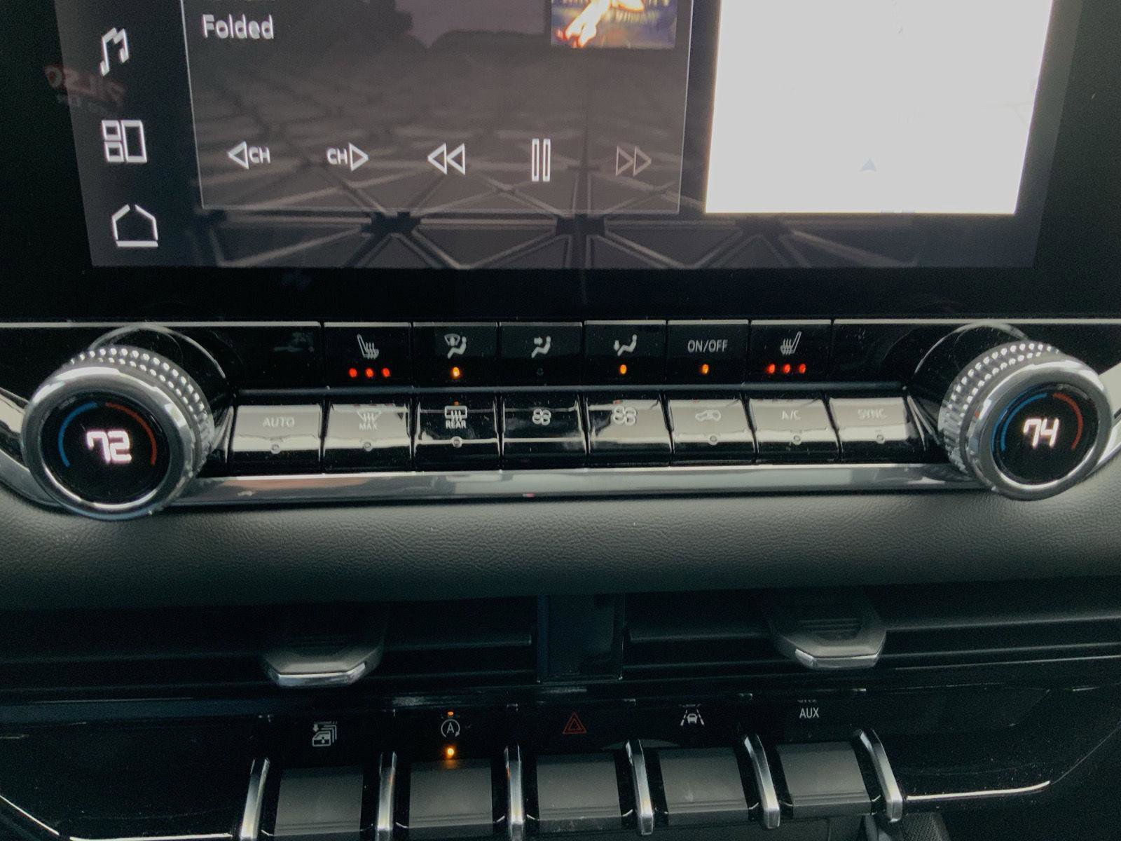 New 2026 GMC Canyon Elevation w/ Convenience Package image 47