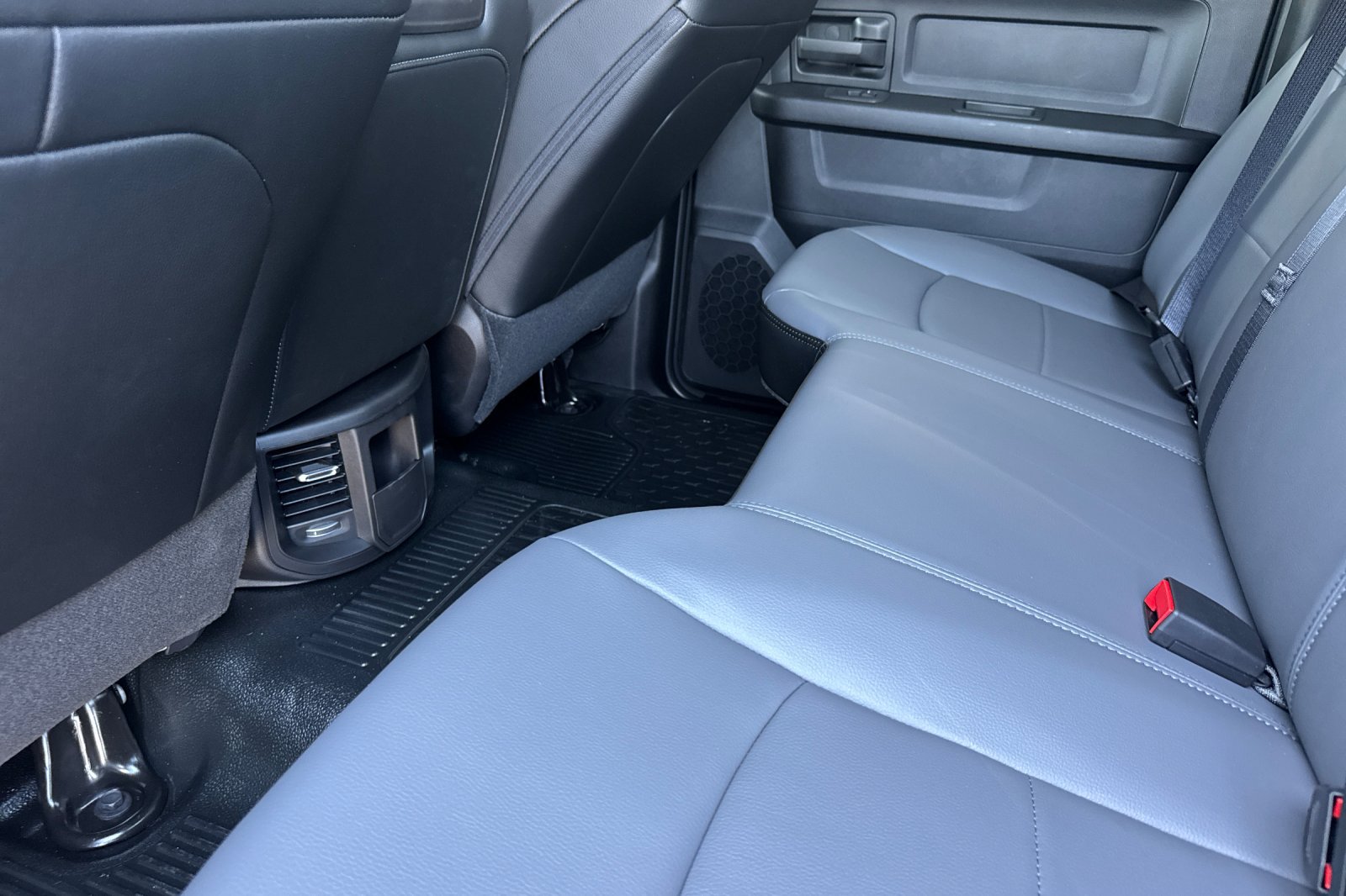 New 2026 RAM 3500 Tradesman w/ Chrome Appearance Group A AWD/4WD image 11