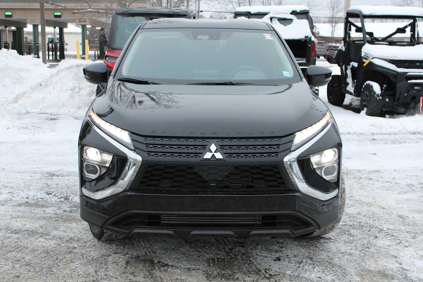 New 2025 Mitsubishi Eclipse Cross LE image 4
