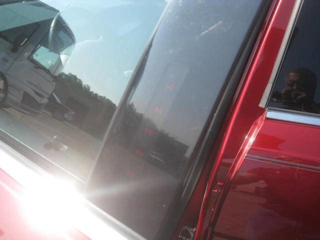 Used 2014 Ford Taurus SEL w/ Equipment Group 201A image 16