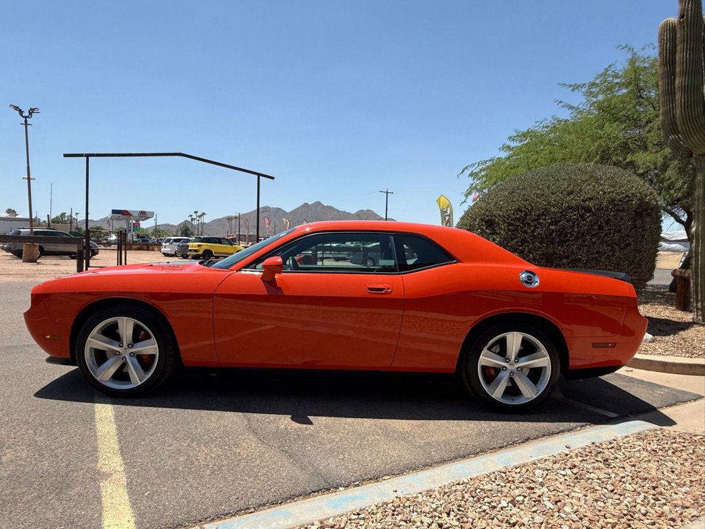 Used 2009 Dodge Challenger SRT8 w/ SRT Option Group II RWD image 4