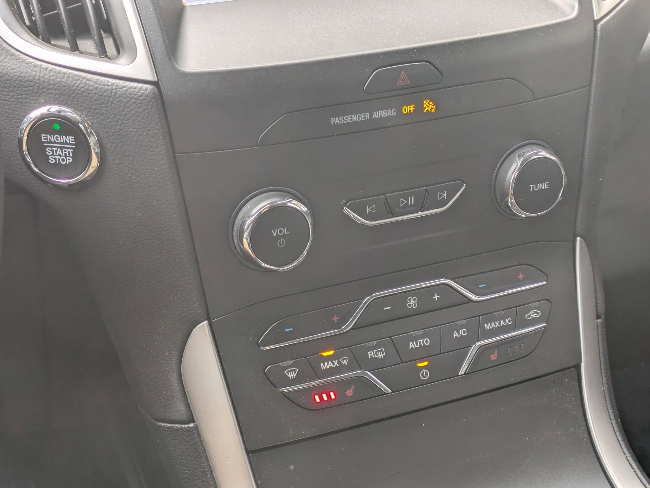 Used 2020 Ford Edge SEL w/ Convenience Package image 15