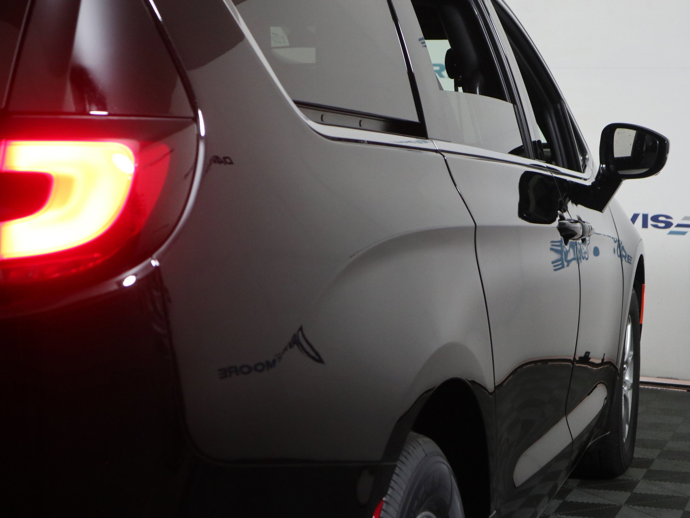 New 2026 Chrysler Pacifica Select image 5