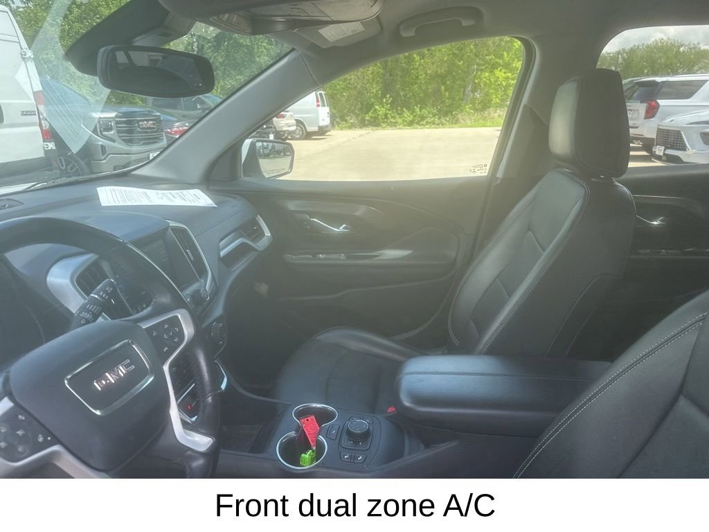 Used 2022 GMC Terrain SLT w/ Tech Package AWD/4WD image 17