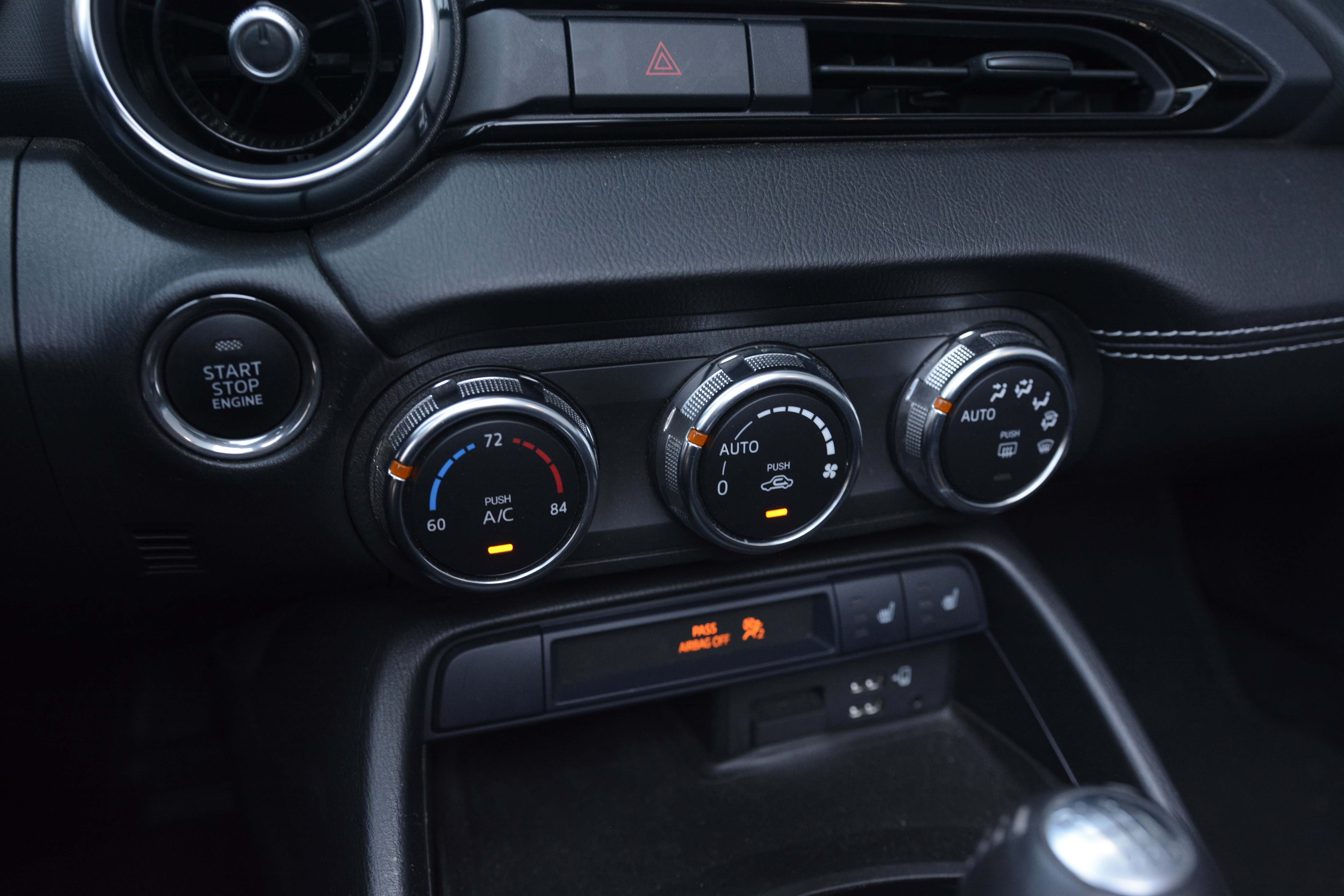 Used 2021 MAZDA MX-5 Miata Grand Touring RWD image 12