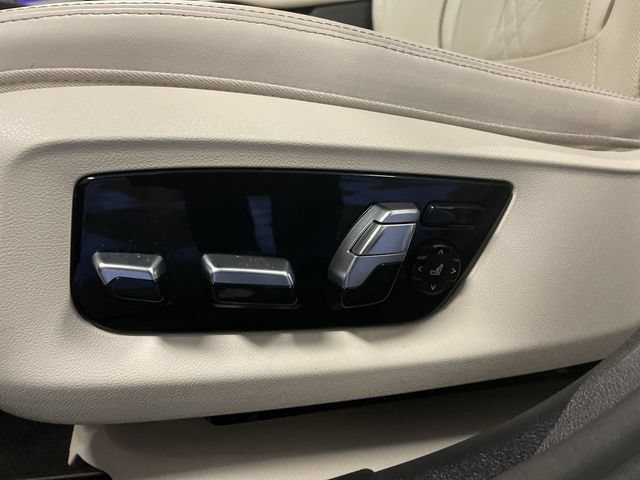 Used 2021 BMW 540i xDrive w/ Premium Package AWD/4WD image 12