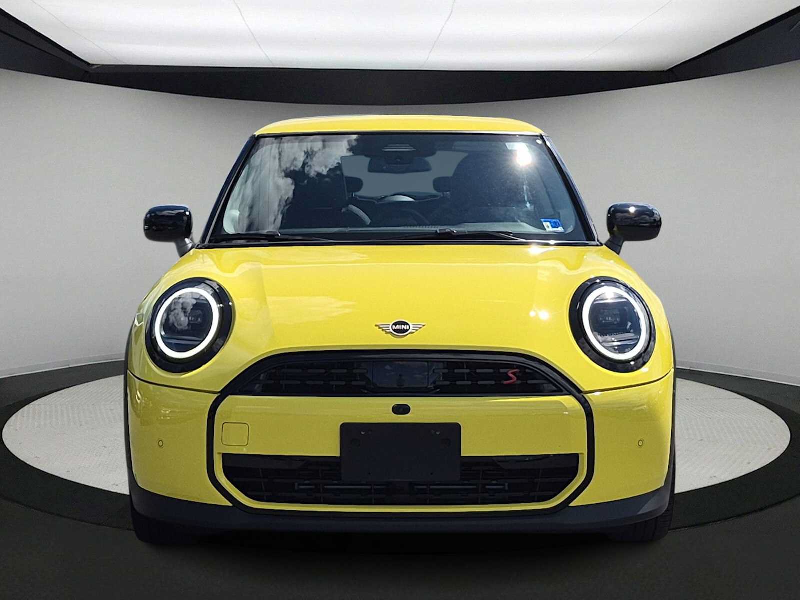 Used 2025 MINI Cooper S FWD image 3
