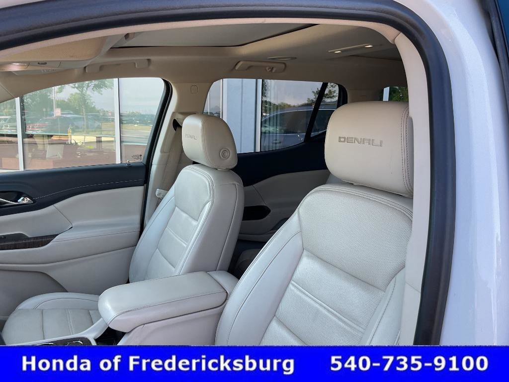 Used 2021 GMC Acadia Denali w/ Denali Ultimate Package AWD/4WD image 26