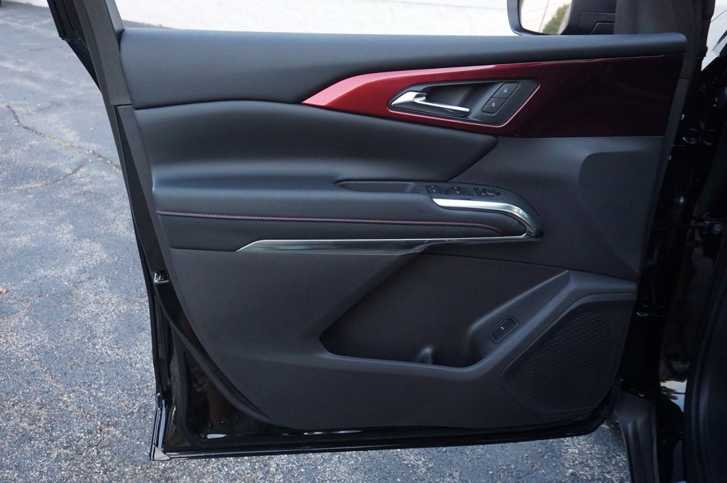 New 2026 Chevrolet Traverse Z71 w/ Driver Confidence Package image 24