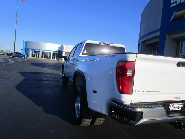 Certified 2024 Chevrolet Silverado 3500 LTZ w/ LTZ Convenience Package image 3