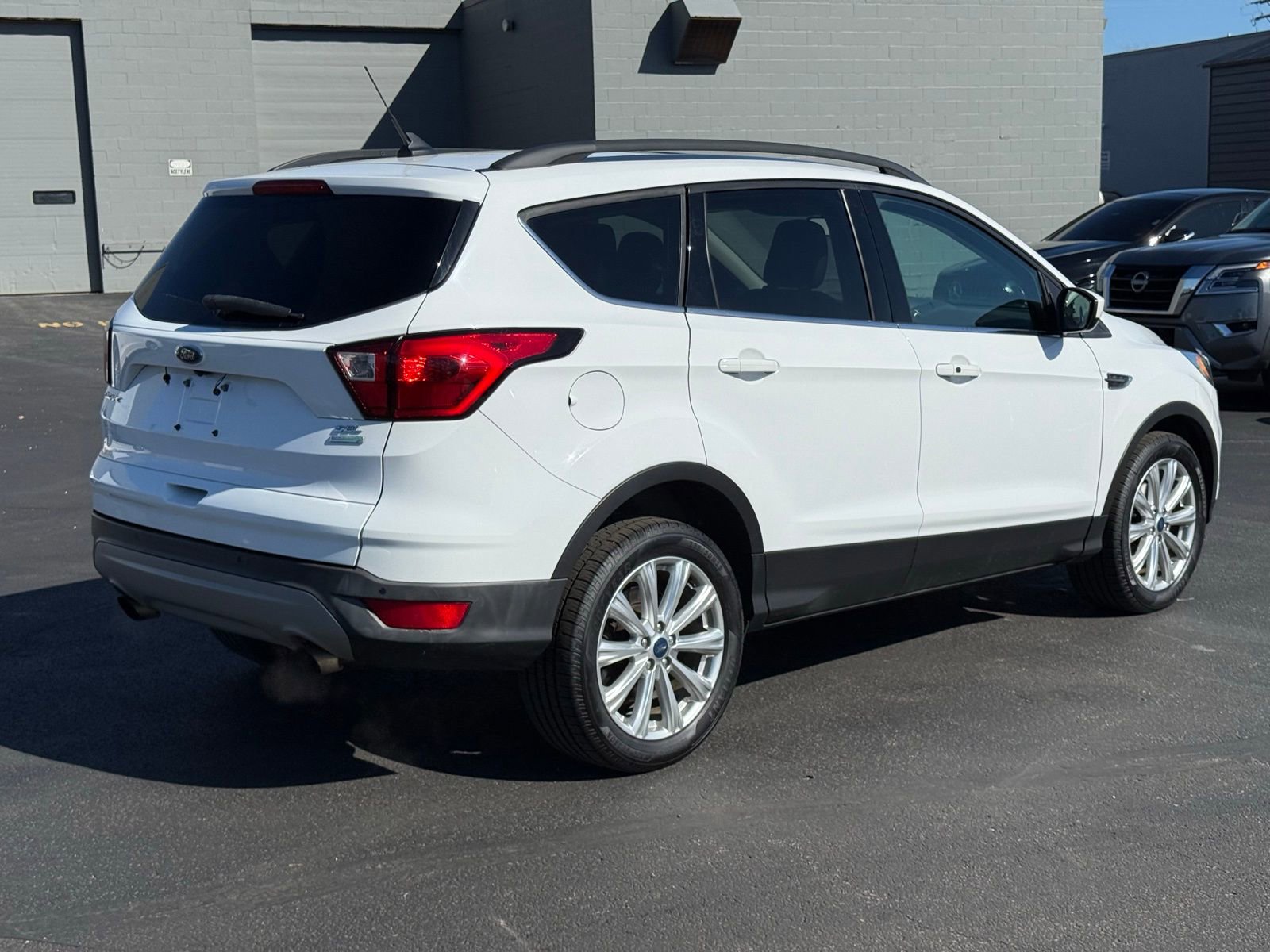 Used 2019 Ford Escape SEL image 3