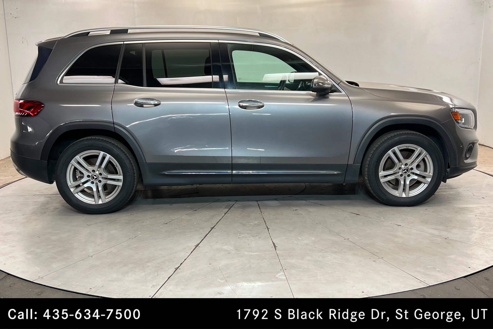 Certified 2022 Mercedes-Benz GLB 250 4MATIC w/ Premium Package Lite image 6