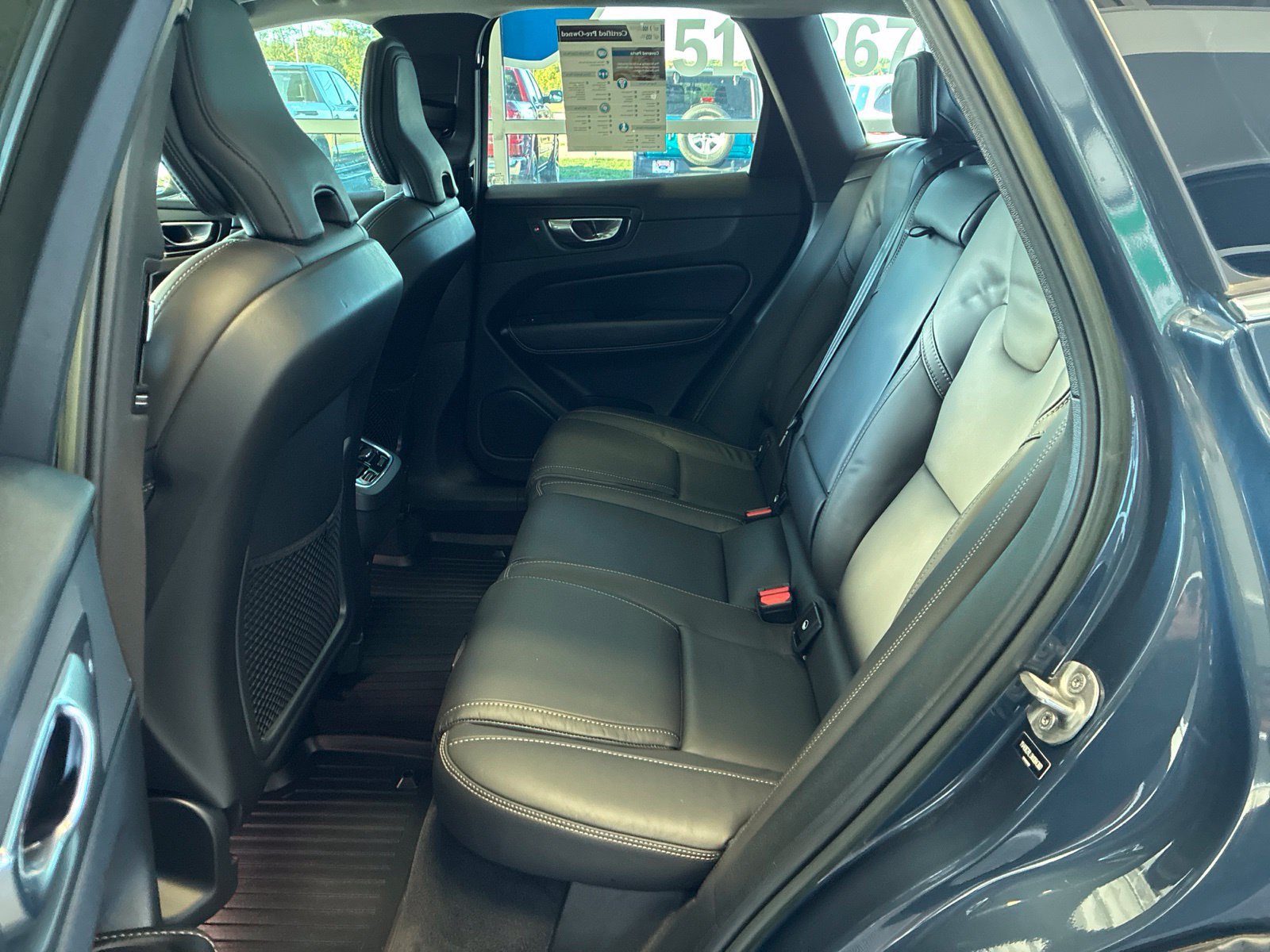 Used 2022 Volvo XC60 B6 Inscription w/ Advanced Package AWD/4WD image 13