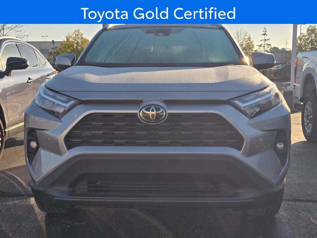 Used 2022 Toyota RAV4 XLE Premium AWD/4WD image 2